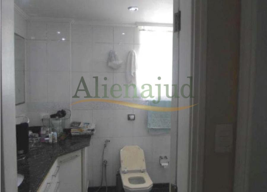 Foto 5 de 9: Apartamento em leilão em Santos - SP — Apart. 3 dorms c/ área total de 139m² situado a Rua Roberto Sandall - Ponta da Praia - Santos/SP Apart. 3 dorms c/ área total de 139m² situado a Rua Roberto Sandall - Ponta da Praia - Santos/SP