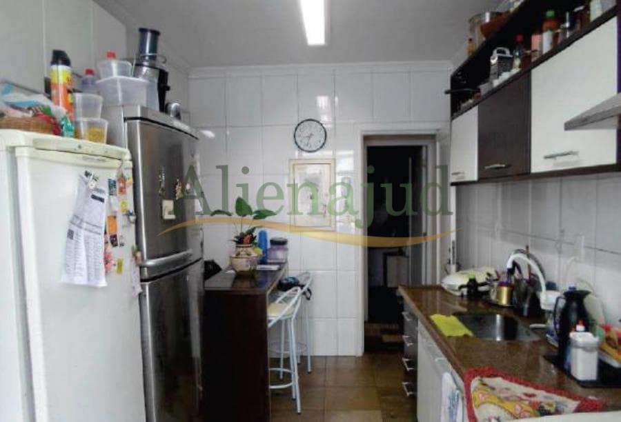 Foto 3 de 9: Apartamento em leilão em Santos - SP — Apart. 3 dorms c/ área total de 139m² situado a Rua Roberto Sandall - Ponta da Praia - Santos/SP Apart. 3 dorms c/ área total de 139m² situado a Rua Roberto Sandall - Ponta da Praia - Santos/SP