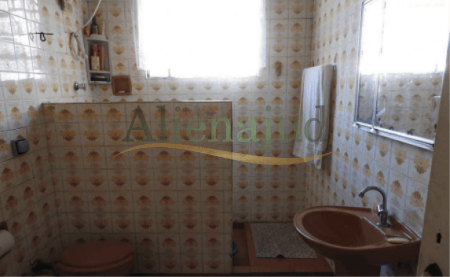 Foto 7 de 8: Casa em leilão em Santos - SP — Casa situada na Rua Nabuco de Araújo em Santos/SP Casa situada na Rua Nabuco de Araújo em Santos/SP