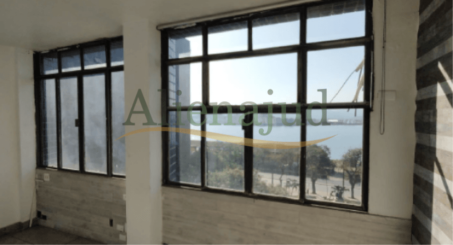 Foto 8 de 9: Comercial em leilão em Santos - SP — Sala comercial c/ 66,00m² de área útil situada na Praça Barão do Rio Branco Salas comerciais situadas na Praça Barão do Rio Branco