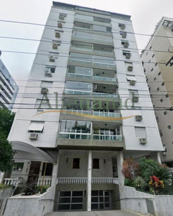 Apartamento em leilão em Santos - SP, bairro Ponta da Praia — Edifício Montpellier - Ponta da Praia - Santos/SP DIREITOS - Apto. duplex c/ 2 dorms. e 265m² - Ponta da Praia
