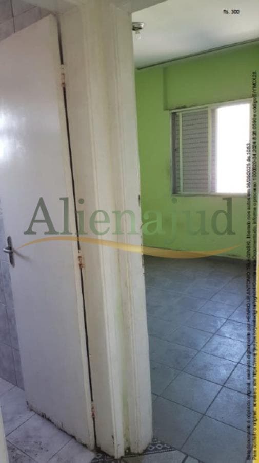 Foto 7 de 13: Apartamento em leilão em São Vicente - SP, bairro Vila Petrópolis Vicentina — Edifício Petrópolis - Vila Melo - São Vicente/SP Apto. c/ 2 dorms. e 77m² - Vila Melo - São Vicente/SP