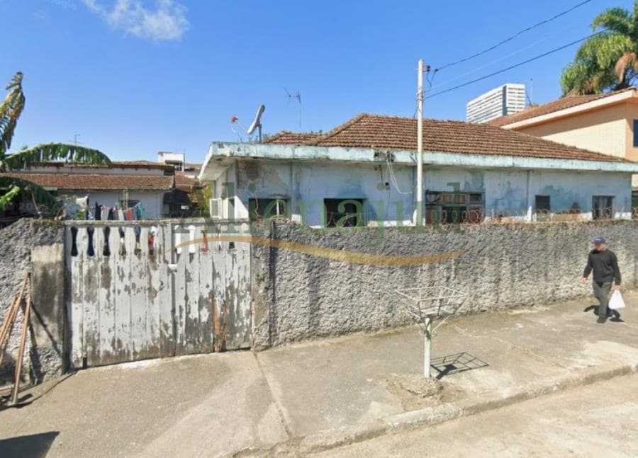 Comercial em leilão em São Vicente - SP, bairro Catiapoa — Catiapoã - São Vicente/SP Prédio c/ benfeitorias e 308m² - Catiapoã - São Vicente/SP