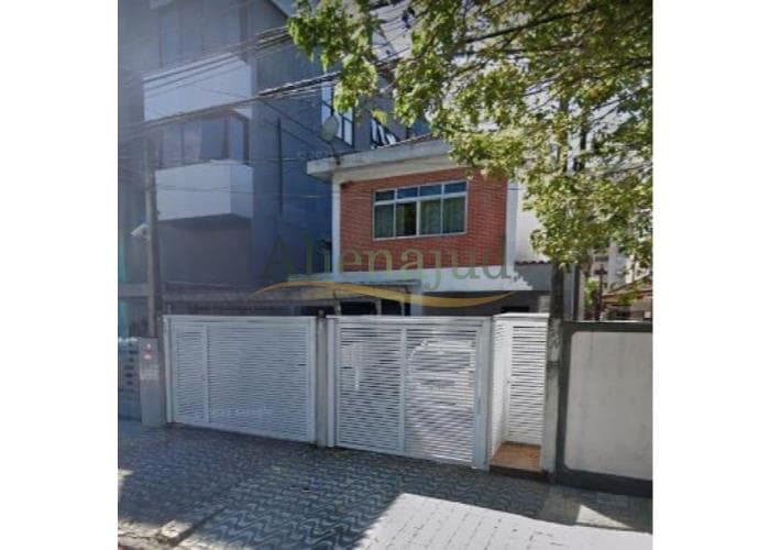 Casa em leilão em Santos - SP — Casa c/ 3 dorms. e área útil de 158,50 m² situada na Rua São Paulo em Santos/SP Casa c/ 3 dorms. e área útil de 158,50 m² situada na Rua São Paulo em Santos/SP