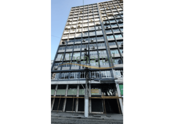 Foto 1 de 9: Comercial em leilão em Santos - SP — Sala comercial c/ 66,00m² de área útil situada na Praça Barão do Rio Branco Salas comerciais situadas na Praça Barão do Rio Branco