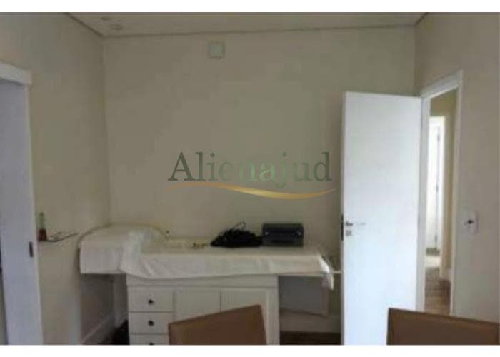 Foto 1 de 21: Comercial em leilão em Santos - SP — 50% do USUFRUTO da sala comercial c/ 56,867 m² de área útil 50% do USUFRUTO da sala comercial c/ 56,867 m² de área útil
