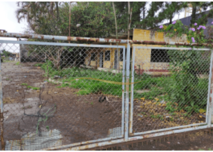 Foto 1 de 5: Terreno em leilão em Poá - SP — Terreno situado na Avenida Duque de Caxias c/ área de 10.022,28m² Terreno situado na Avenida Duque de Caxias c/ área de 10.022,28m²