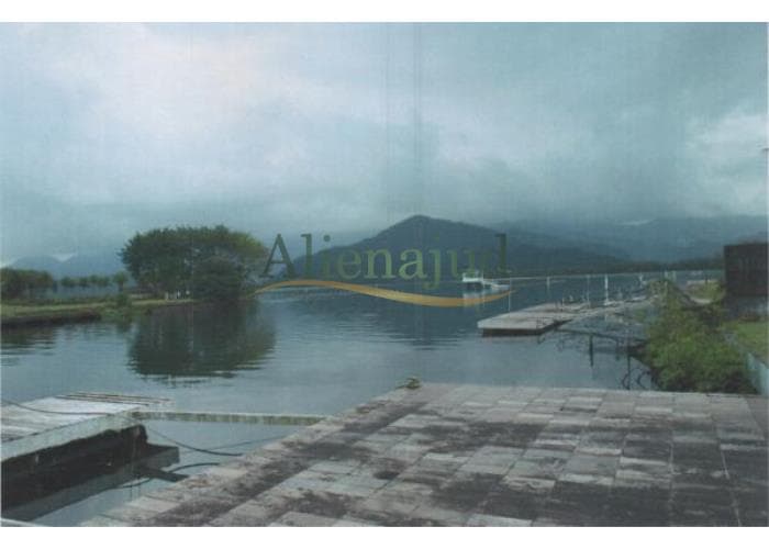 Foto 1 de 8: Terreno em leilão em Guarujá - SP — DIREITOS - Loteamento Marina Guarujá c/ área de 2.340,00m² c/ casa térrea c/ 3 dorms. DIREITOS - Loteamento Marina Guarujá c/ área de 2.340,00m² c/ casa térrea c/ 3 dorms.