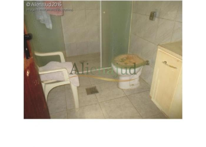 Foto 1 de 6: Apartamento em leilão em Santos - SP — 4ª VC Santos - Condomínio Itajaí APTO 2 Dorm. Boqueirão - Santos/SP
