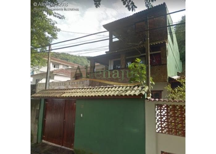 Foto 1 de 3: Casa em leilão em Santos - SP — Casa Triplex c/ área média de 230m²- José Menino - Santos/SP Casa Triplex c/ área média de 230m²- José Menino - Santos/SP