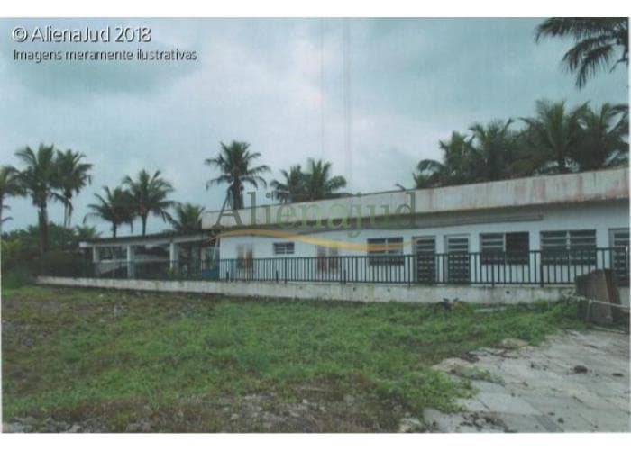 Foto 1 de 7: Casa em leilão em Guarujá - SP — Casa de Alto Padrão c/ 2.340 m² situado a Marina - Guarujá/SP Casa de Alto Padrão c/ 2.340 m² situado a Marina - Guarujá/SP