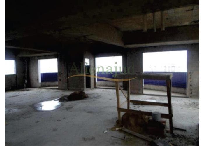 Foto 1 de 4: Comercial em leilão em Santos - SP — Sala Comercial c/ 77m² situado a Rua Vereador Henrique Soler - Ponta da Praia - Santos/SP Sala Comercial c/ 77m² situado a Rua Vereador Henrique Soler - Ponta da Praia - Santos/SP