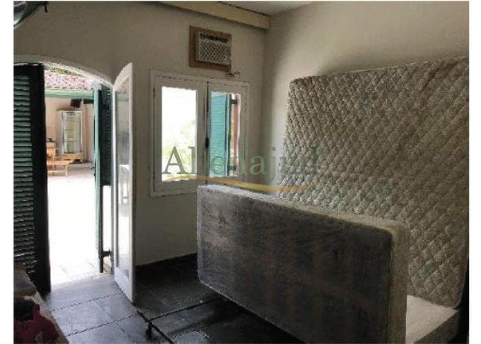 Foto 1 de 11: Casa em leilão em Guarujá - SP — Casa c/ área total de 912m² situado a Rua Prof. Mario de Almeida Pires - Jd. Virginia - Guarujá Apartamento DUPLEX em Santos/SP e Casa em Guarujá/SP