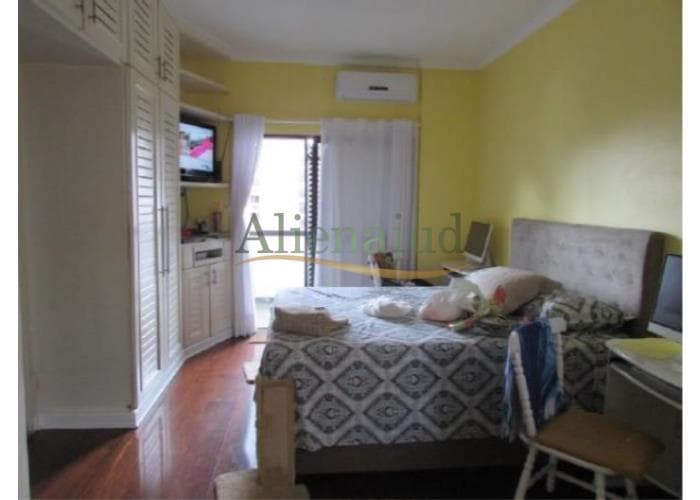 Foto 1 de 19: Apartamento em leilão em Santos - SP — Apart. 4 suítes c/ área útil de 397m² situado a Rua Castro Alves - Embaré - Santos/SP Apart. 4 suítes c/ área útil de 397m² situado a Rua Castro Alves - Embaré - Santos/SP