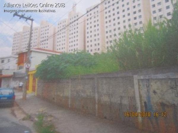 Foto 1 de 25: Terreno em leilão em São Paulo - SP — Lote 01 - Rua Gal. Lauro C. de Farias, 200