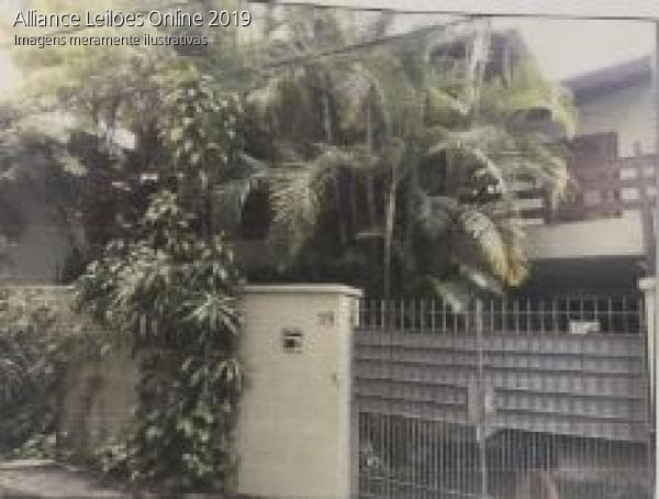 Foto 1 de 8: Comercial em leilão em São Paulo - SP — Lote 01 - Rua Pariquera - Açú, 39