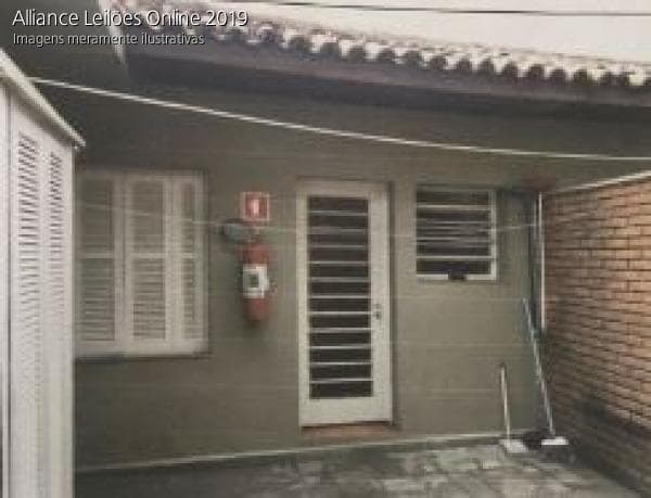 Foto 5 de 8: Comercial em leilão em São Paulo - SP — Lote 01 - Rua Pariquera - Açú, 39