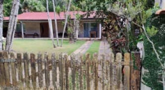 Casa em leilão em Mangaratiba - RJ — Casa em Mangaratiba, no Loteamento Sitio Bom, com 201 m2, 4 quartos e piscina