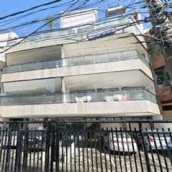 Apartamento em leilão em Rio De Janeiro - RJ, bairro Recreio dos Bandeirantes — Apto no Recreio (Rua Professor Nehemias Gueiros, nº 130) com 01 vaga e 328 m²