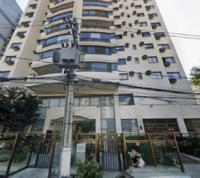 Apartamento em leilão em Niterói - RJ, bairro Santa Rosa — Imóvel Constituído pela FRAÇÃO IDEAL de 0,0232000, que corresponde ao APARTAMENTO TIPO nº 1.104, com direito a 02 (duas) vagas de estacionamento, do Edifício denominado GRAN PALAZZO, situado na AVENID