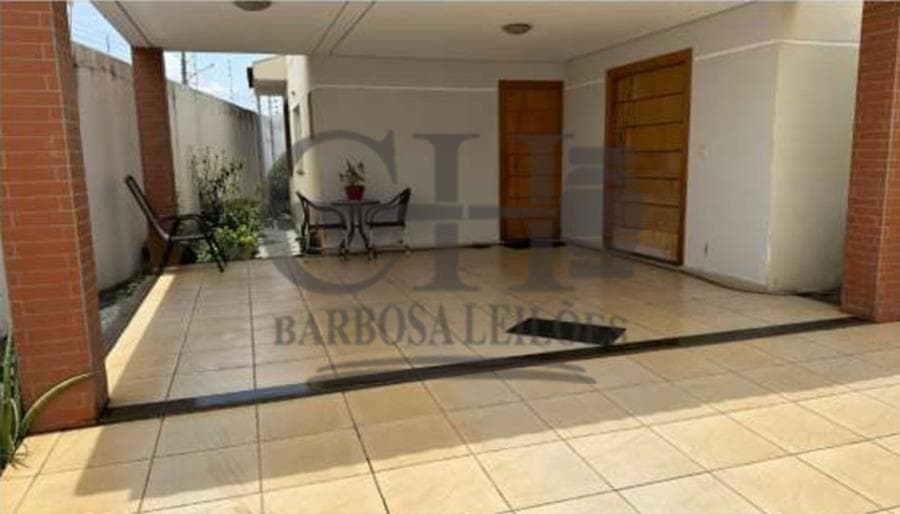 Foto 3 de 6: Casa em leilão em Várzea Grande - MT, bairro Centro-norte — IMÓVEL RESIDENCIAL (SOBRADO - 179m²) - VÁRZEA GRANDE IMÓVEL RESIDENCIAL (SOBRADO - 179m²) - VÁRZEA GRANDE/MT