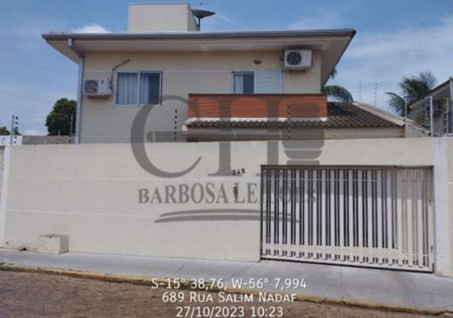 Foto 1 de 7: Casa em leilão em Várzea Grande - MT, bairro Centro-norte — IMÓVEL RESIDENCIAL (SOBRADO - 181m²) - VÁRZEA GRANDE IMÓVEL RESIDENCIAL (SOBRADO) - VÁRZEA GRANDE/MT