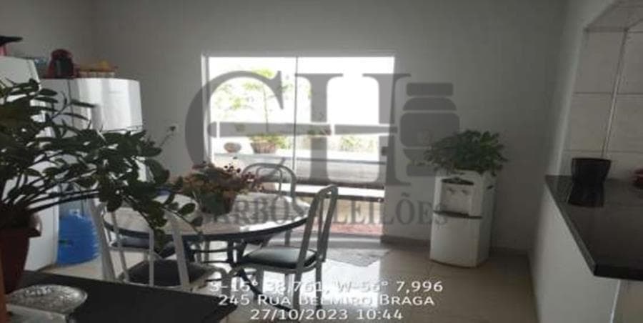 Foto 5 de 7: Casa em leilão em Várzea Grande - MT, bairro Centro-norte — IMÓVEL RESIDENCIAL (SOBRADO - 181m²) - VÁRZEA GRANDE IMÓVEL RESIDENCIAL (SOBRADO) - VÁRZEA GRANDE/MT