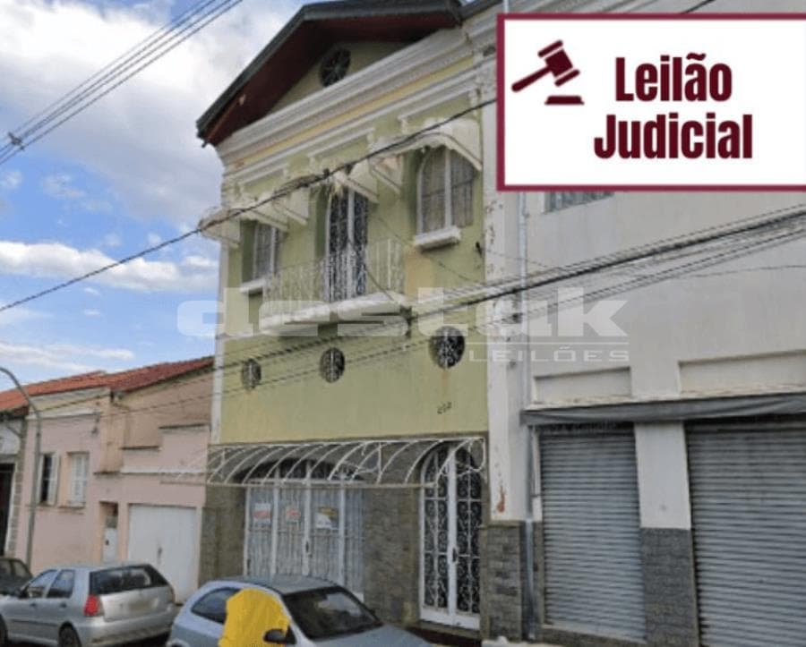 Foto 1 de 6: Casa em leilão em Amparo - SP, bairro Centro — Sobrado em Amparo/SP Sobrado em Amparo/SP