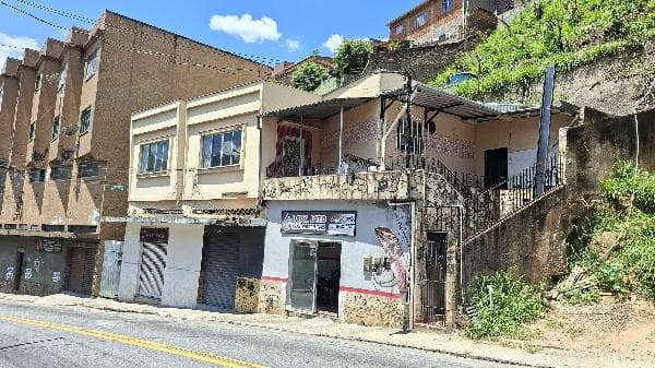 Casa em leilão em Petrópolis - RJ, bairro Quissama — Lote 289