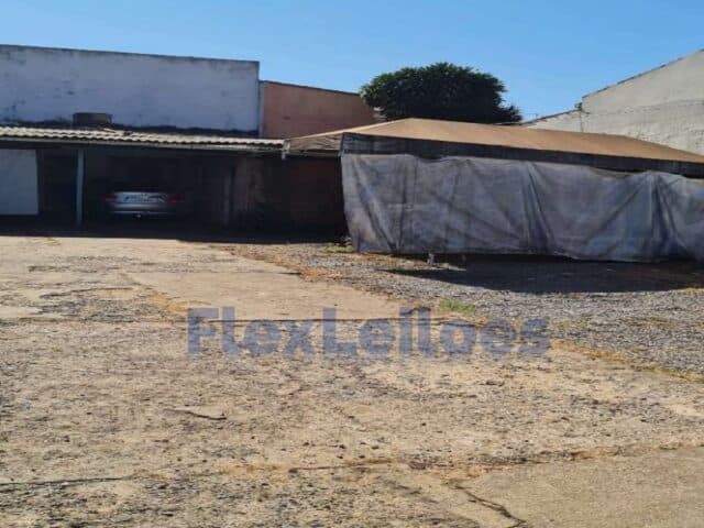 Foto 1 de 6: Casa em leilão em Taguatinga - DF, bairro Qnd 04 — CASA NA QND 04 - TAGUATINGA/DF