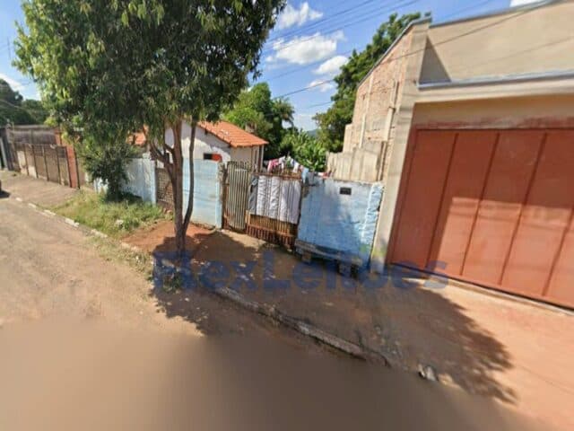 Foto 1 de 6: Casa em leilão em Passos - MG, bairro Loteamento Nossa Senhora de Fátima — IMÓVEL - NOSSA SENHORA DE FÁTIMA - PASSOS/MG