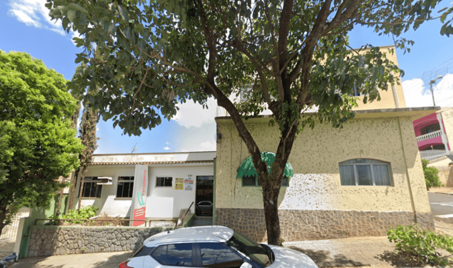 Foto 3 de 28: Comercial em leilão em Jacarezinho - PR — Jacarezinho/PR – Centro – Prédio Comercial com 131m² Leilão Banco Inter