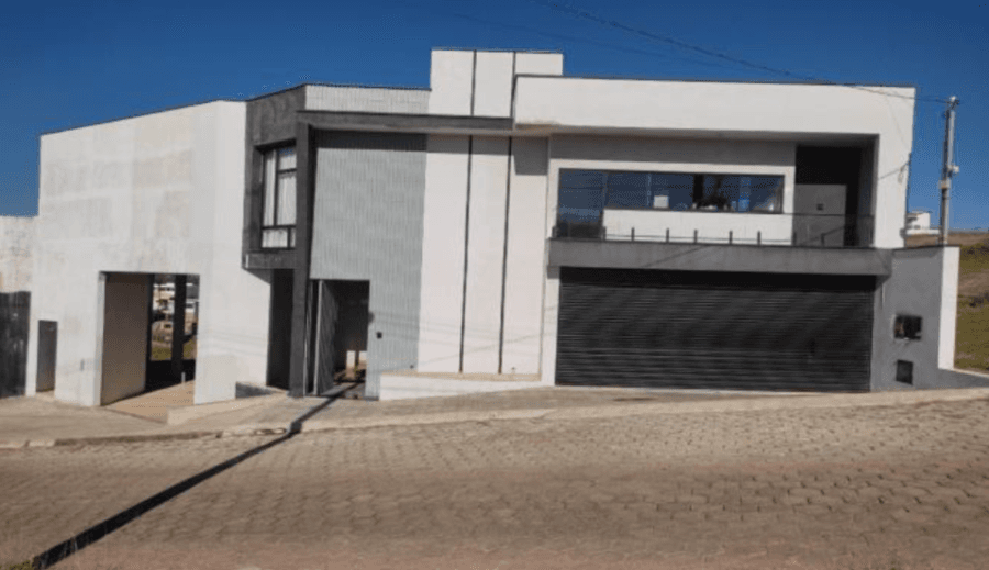 Casa em leilão em Cambuí - MG, bairro Lagoa das Garças — Cambuí/MG - Lagoa das Garças - Casa com 670m² Leilão Banco Inter