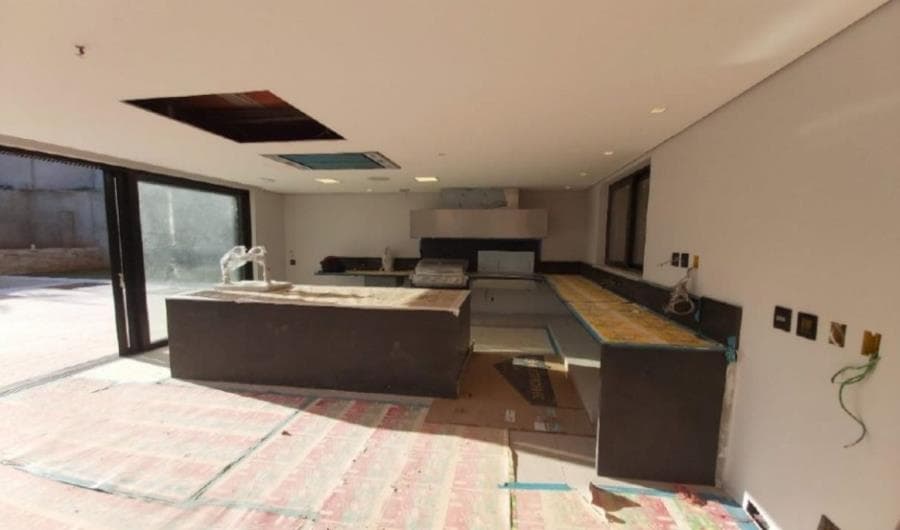 Foto 6 de 26: Casa em leilão em Campinas - SP, bairro Sousas — Campinas/SP - Residencial Entre Verdes – Casa com 593m² Leilão Banco Inter