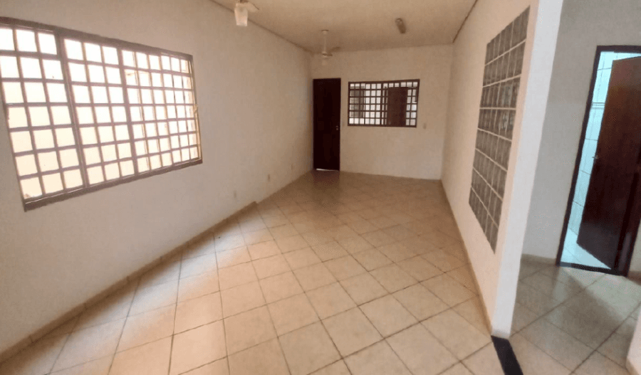 Foto 7 de 21: Casa em leilão em Rondonópolis - MT — Rondonópolis/MT - Jardim Urupes - Casa com 207m² Leilão Banco Inter