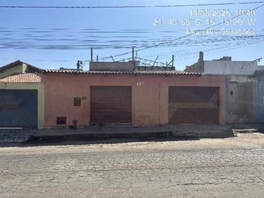 Casa em leilão em Três Corações - MG, bairro Parque São José — Três Corações/MG - PARQUE SAO JOSE - Casa com 99m² Leilão Caixa Econômica