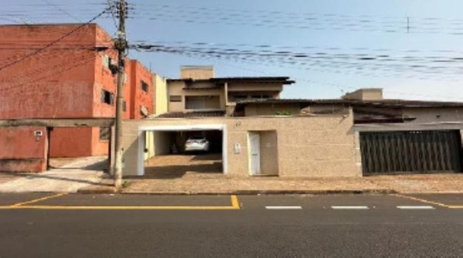 Foto 2 de 50: Casa em leilão em Uberaba - MG, bairro Santa Maria — Uberaba/MG – Vila Santa Maria – Casa  Resid. com 335m² Leilão Sicoob