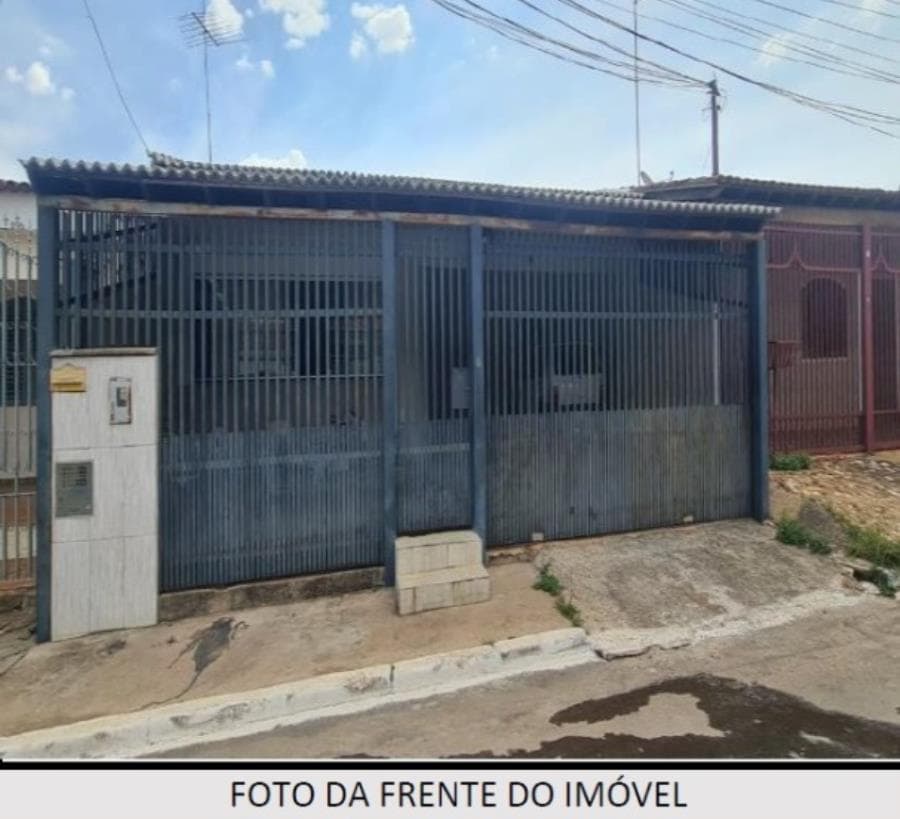 Foto 2 de 18: Casa em leilão em Brasília - DF, bairro Taguatinga — Brasília/DF - Taguatinga - Casa com 170m² Leilão Banco Inter