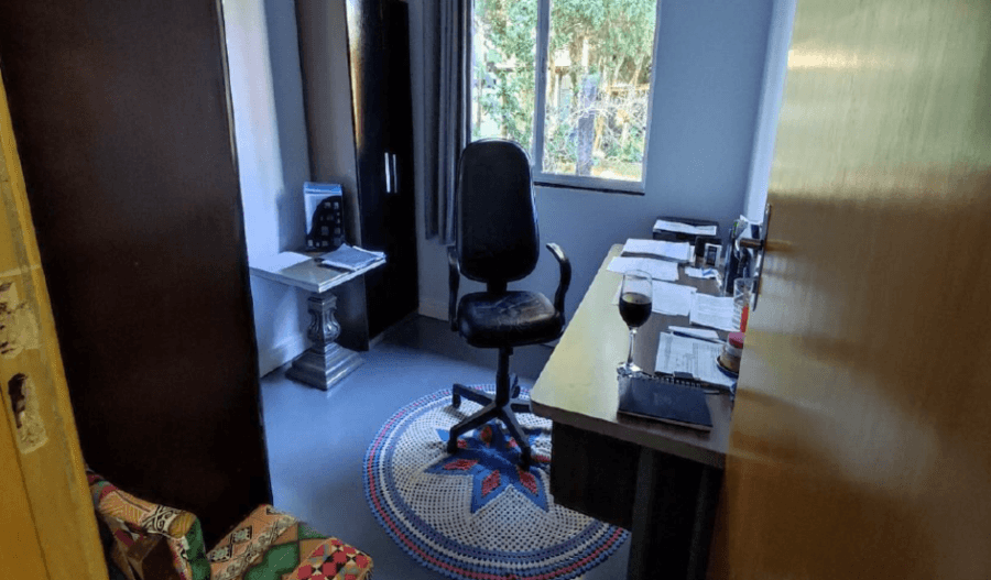 Foto 15 de 36: Casa em leilão em Foz Do Iguaçu - PR, bairro Loteamento Porto Dourado — Foz do Iguaçu/PR - Loteamento Porto Dourado - Casa com 336m² Leilão Banco Inter