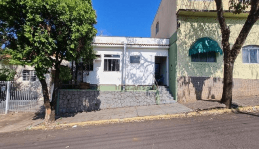 Foto 2 de 28: Comercial em leilão em Jacarezinho - PR — Jacarezinho/PR – Centro – Prédio Comercial com 131m² Leilão Banco Inter
