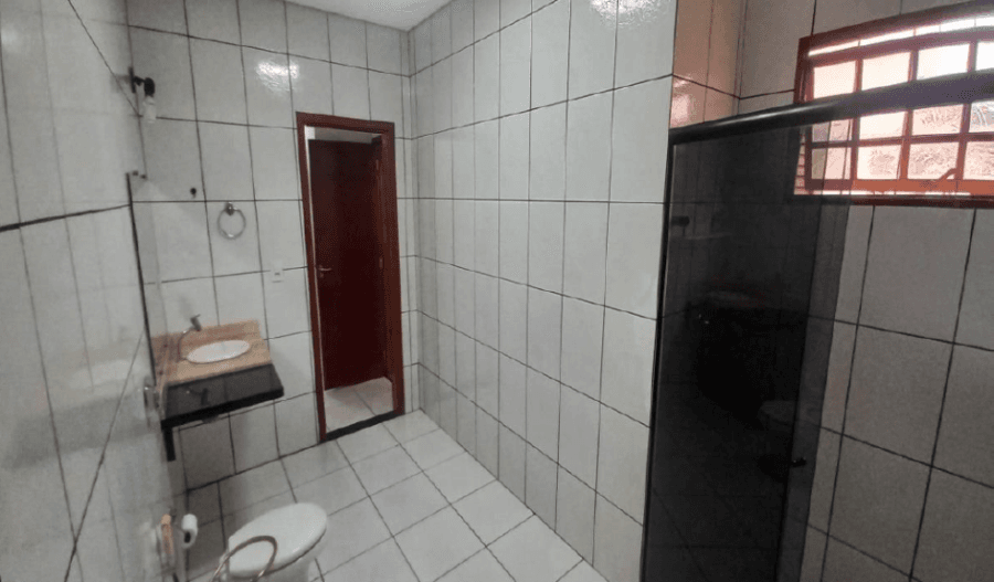 Foto 17 de 21: Casa em leilão em Rondonópolis - MT — Rondonópolis/MT - Jardim Urupes - Casa com 207m² Leilão Banco Inter