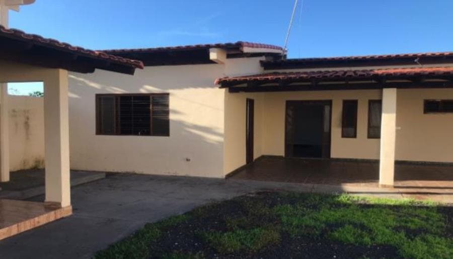 Foto 18 de 29: Casa em leilão em Goiatuba - GO, bairro Vila Garcia — Goiatuba/GO - Vila Garcia - Casa com 150m² Leilão Banco Inter