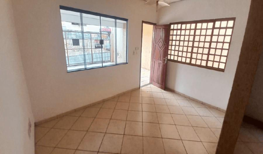 Foto 5 de 21: Casa em leilão em Rondonópolis - MT — Rondonópolis/MT - Jardim Urupes - Casa com 207m² Leilão Banco Inter