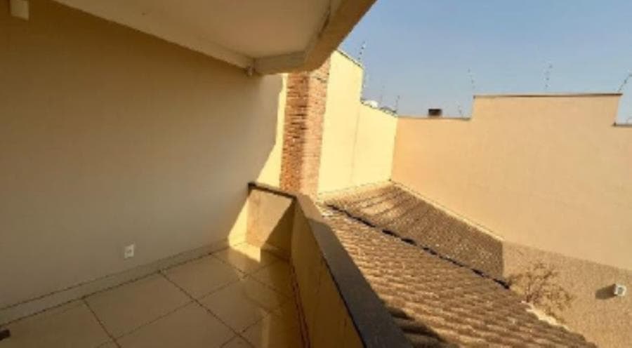 Foto 27 de 50: Casa em leilão em Uberaba - MG, bairro Santa Maria — Uberaba/MG – Vila Santa Maria – Casa  Resid. com 335m² Leilão Sicoob