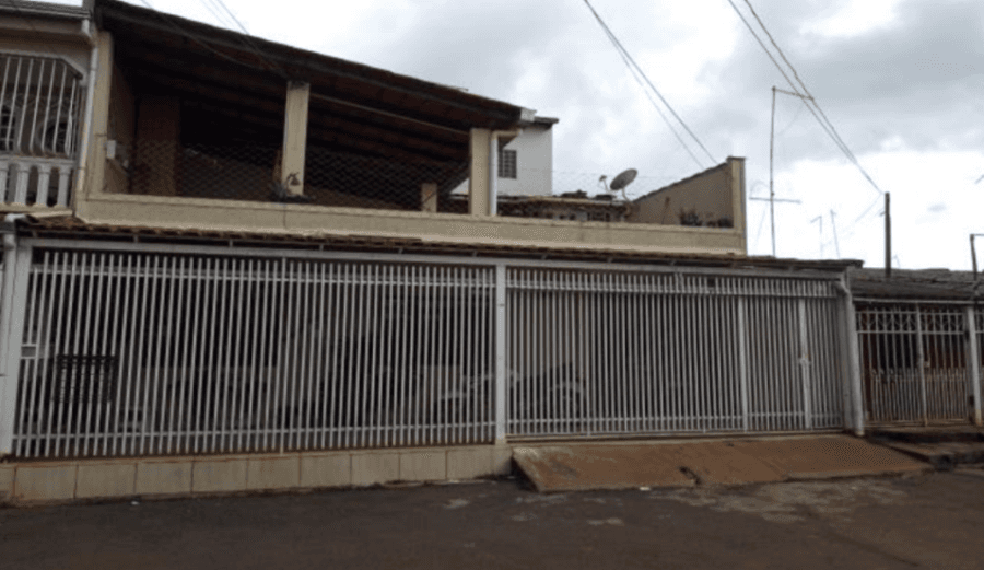 Casa em leilão em Brasília - DF, bairro Ceilândia — Brasília/DF – Ceilândia – Casa com área de 135m² Leilão Banco Inter