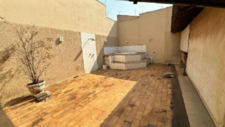 Foto 42 de 50: Casa em leilão em Uberaba - MG, bairro Santa Maria — Uberaba/MG – Vila Santa Maria – Casa  Resid. com 335m² Leilão Sicoob