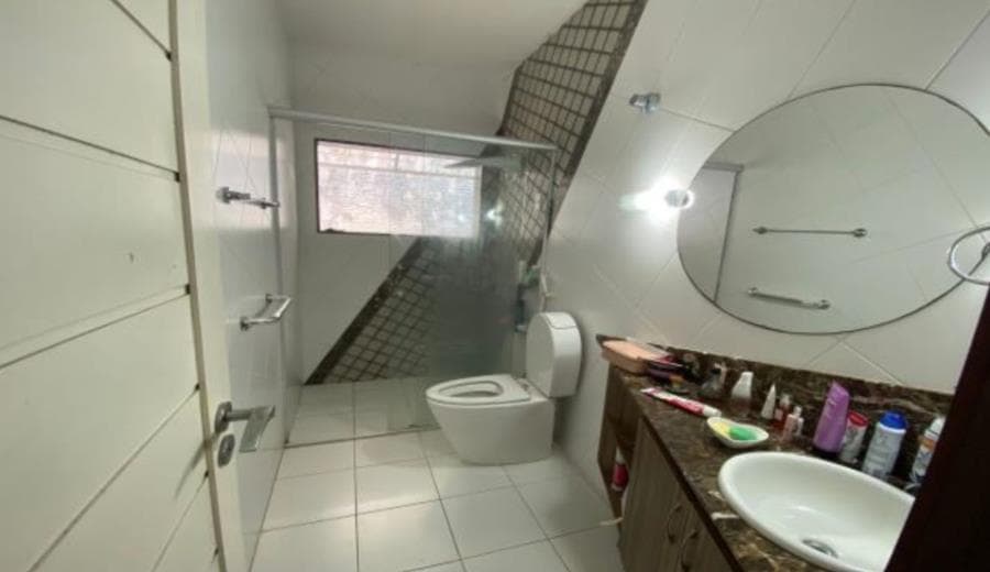 Foto 14 de 23: Casa em leilão em Natal - RN, bairro Pitimbu — Natal/RN - Pitimbu - Casa com 256m² Leilão Banco Inter