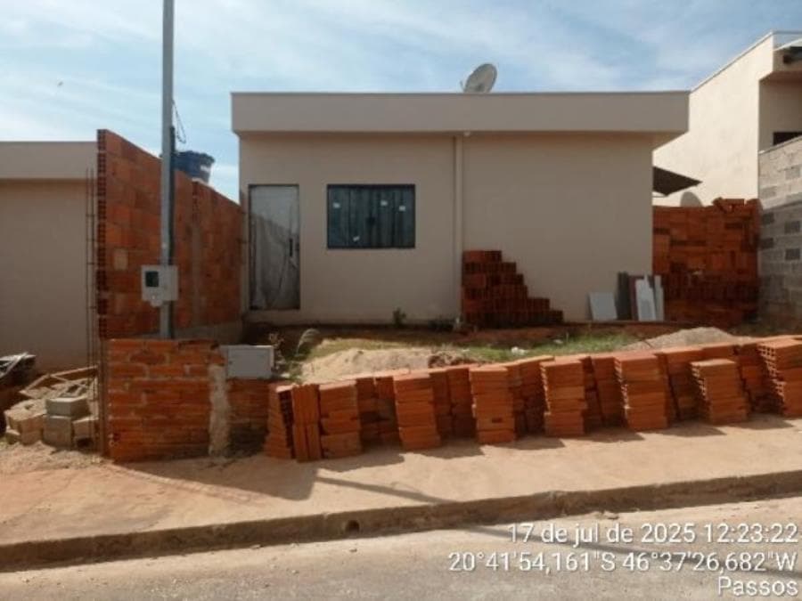 Casa em leilão em Passos - MG — Passos/MG - CALIFORNIA - Casa com 54m² Leilão Caixa Econômica