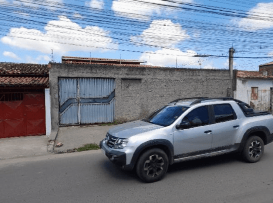 Casa em leilão em Feira De Santana - BA, bairro Campo Limpo — Feira de Santana/BA - Campo Limpo - Casa com 102m² Leilão Caixa Econômica