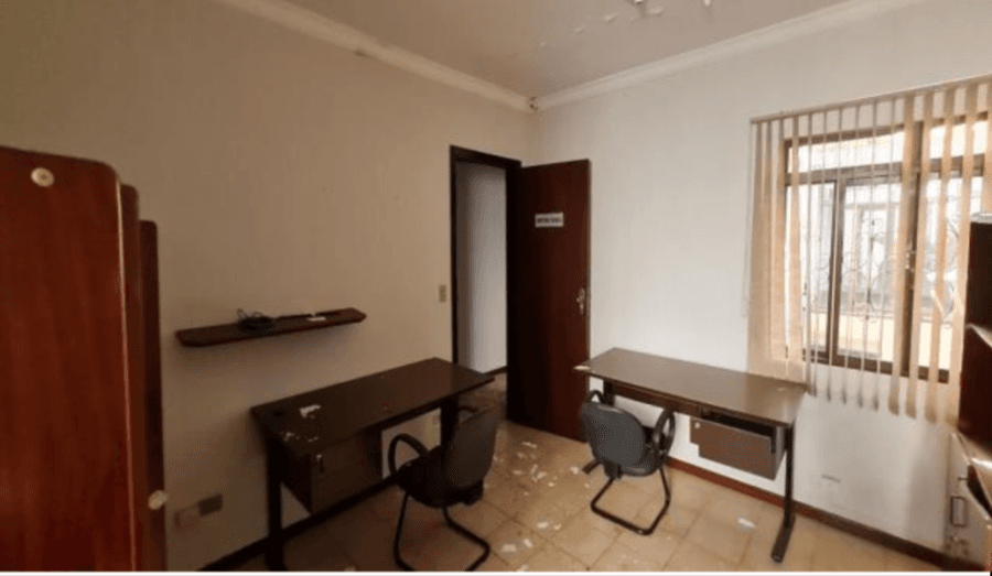 Foto 5 de 28: Comercial em leilão em Jacarezinho - PR — Jacarezinho/PR – Centro – Prédio Comercial com 131m² Leilão Banco Inter
